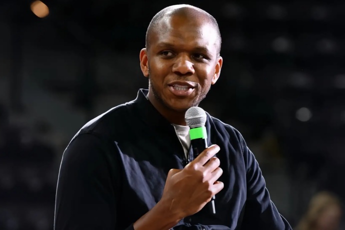 詹姆斯・琼斯告别太阳，执掌 NBA 篮球运营大权