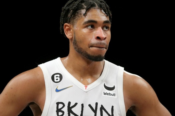 600万留守篮网！卡姆-托马斯放弃长期合同赌未来，伤病与防守成最大变数